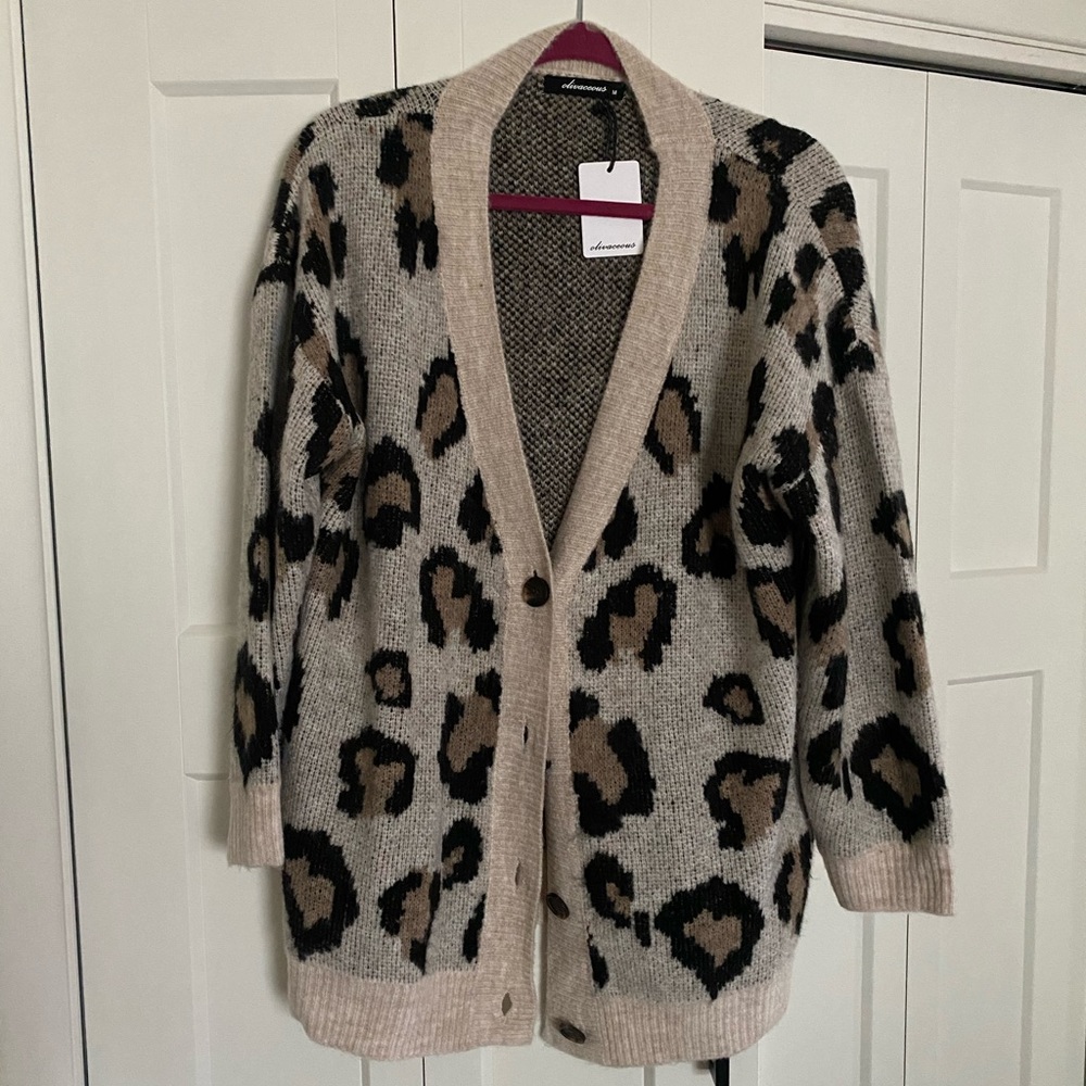 SUPER soft leopard cardigan, never worn with tags